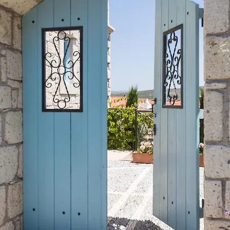 Ξενοδοχείο Asma 2*